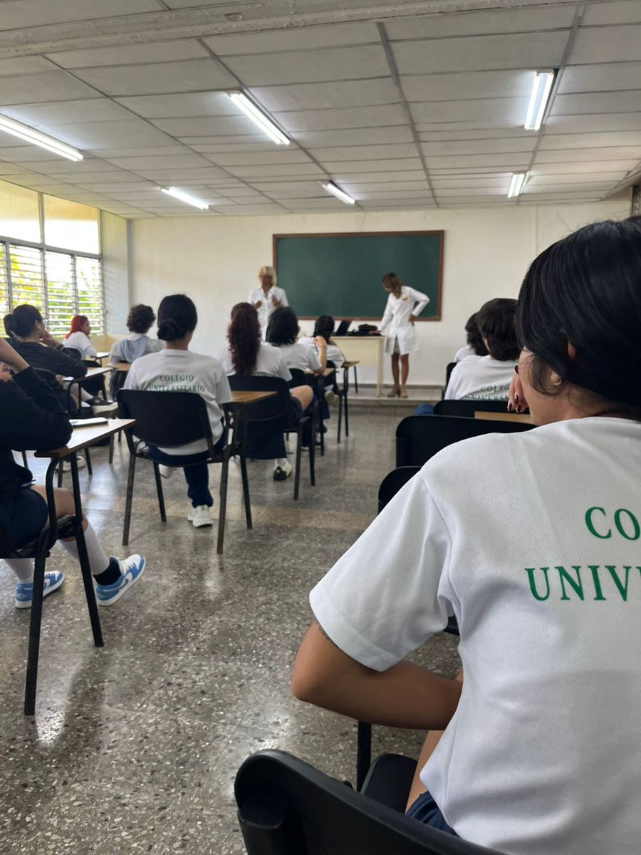 elam_oficial's tweet photo. Inició el curso pre propedéutico dirigido a los estudiantes del colegio médico universitario en la ELAM. #ElamCuba #Salud #Docencia https://t.co/YxQEkkv62Q