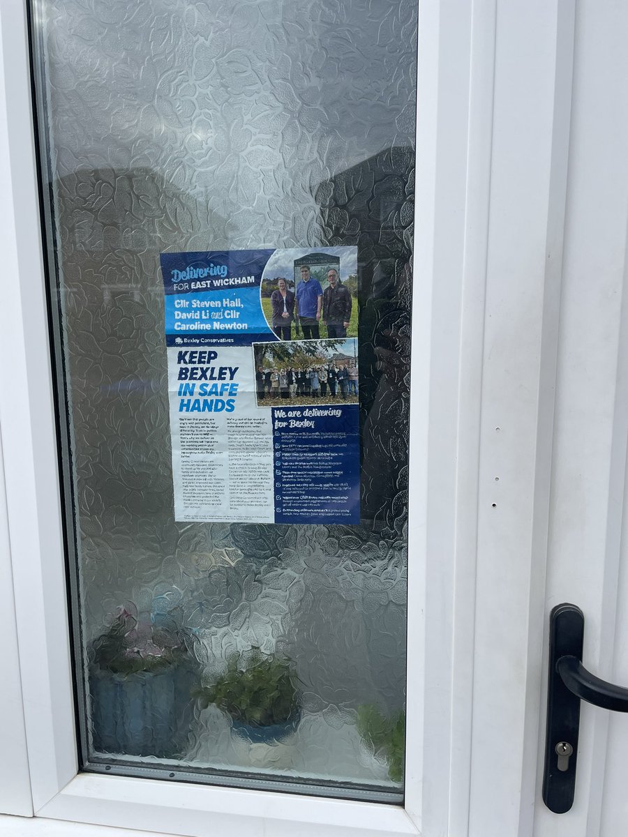 louie_french's tweet photo. Great to be talking with locals in the East Wickham Ward of Welling tonight. 

Lots of support for Steven, Caroline and David on the doors, with some posters spotted. 

Thank you to everyone voting to keep Bexley a Conservative, family and community minded area on Thursday 🇬🇧 https://t.co/YpQe2fPY1h