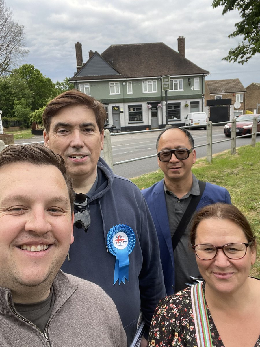 louie_french's tweet photo. Great to be talking with locals in the East Wickham Ward of Welling tonight. 

Lots of support for Steven, Caroline and David on the doors, with some posters spotted. 

Thank you to everyone voting to keep Bexley a Conservative, family and community minded area on Thursday 🇬🇧 https://t.co/YpQe2fPY1h