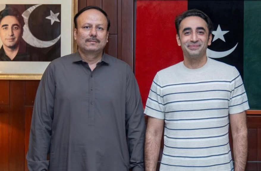 چیئرمین بلاول بھٹو زرداری صاحب سے پیپلز یوتھ آرگنائزیشن کراچی ڈویژن کے جنرل سیکریٹری حیدر خان کی ملاقات۔