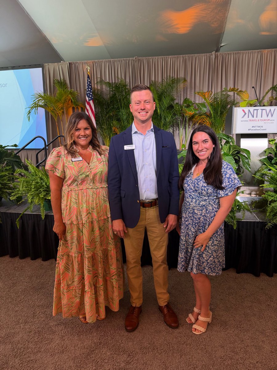 FloridaTourism's tweet photo. It's National Travel and Tourism week! Today, @VISITFLORIDA President &amp; CEO @BryanDGriffin was in Naples to address a luncheon with the @NaplesChamber, @ParadiseCoast, and @FRLANews to highlight all of the benefits that strong tourism brings to the residents of Florida. https://t.co/unwQEDn3pm