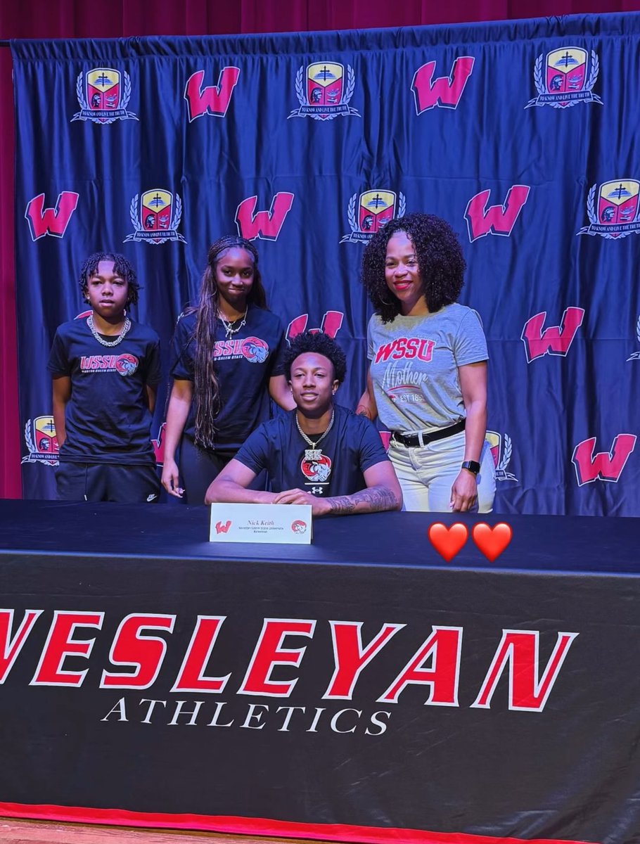 RamilyOnly's tweet photo. Combo Guard Nick Keith made it official this morning. He is officially a 🐏. Check out my write up about him below @showtimenickkk 
https://t.co/MqeKy3HoKT https://t.co/brqio4AuUo