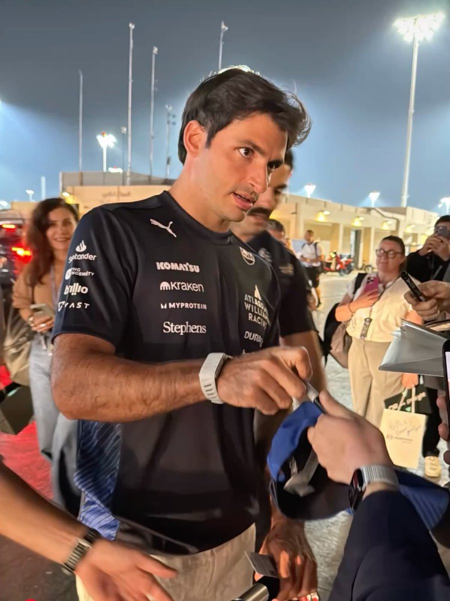 carlos sainz archive tweet media
