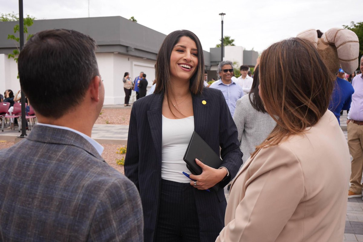 Paulina Ocaña tweet media