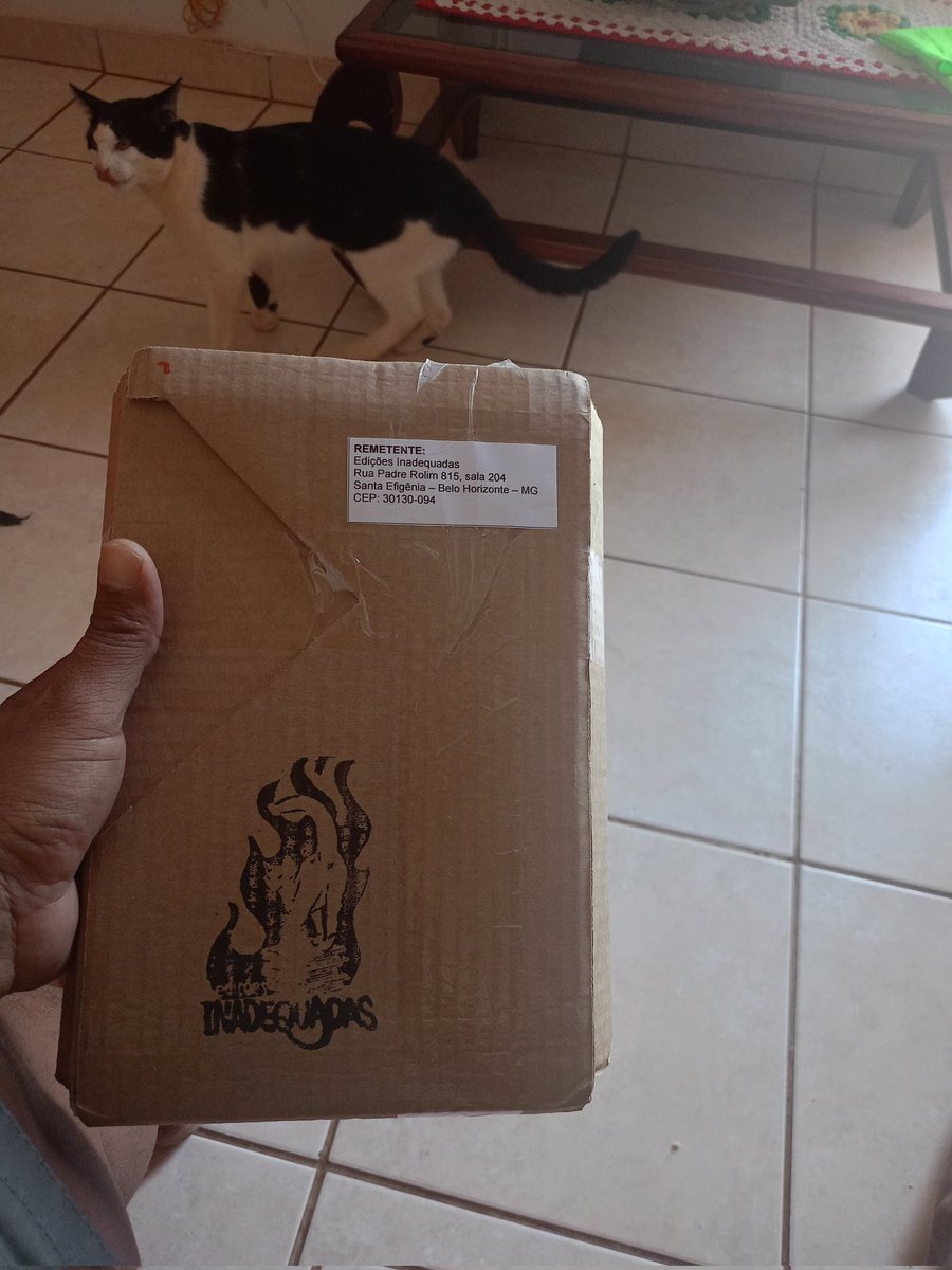 LeitorSubversi's tweet photo. Obrigado a Edições Inadequadas editora dos excelentes @wanderwilson2 e Marcus Silva pelo presente https://t.co/FwQcmbI1tP