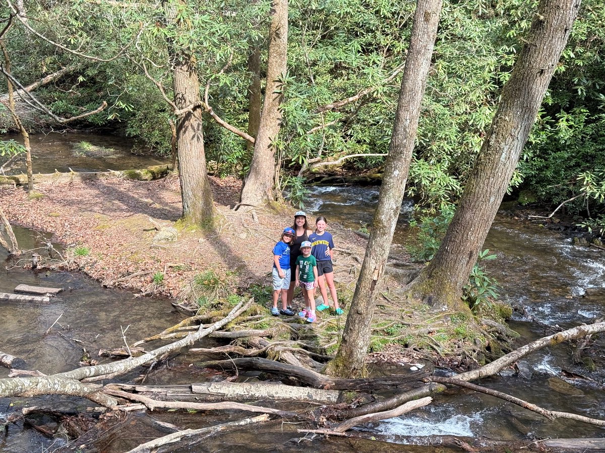 FlowContractor1's tweet photo. Happy Mother’s Day! 

Today, we’re celebrating the incredible moms who bring love, strength, and support to the people around them every single day.

Wishing all the amazing mothers a beautiful and well-deserved Mother’s Day! 

#mothersday https://t.co/kqVdlq5QIB