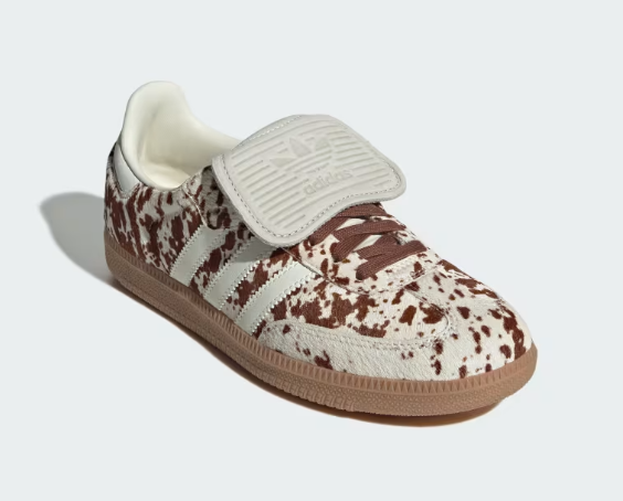 snkr_twitr's tweet photo. AD: Sale $85 WMNS Adidas Cow Print Samba Long Tongue Shoes 'Off White/Lucid Pink' 

https://t.co/0fOFVfOdSf https://t.co/5kNNw1APtm