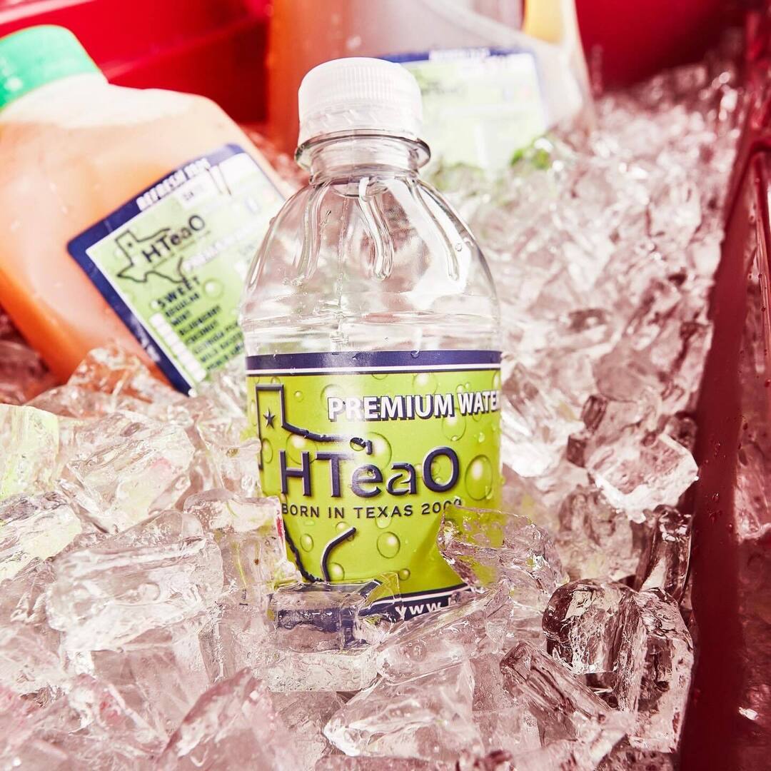 SevierFun's tweet photo. Water is King. 💧👑
Every glass of tea starts with reverse osmosis–purified water—even the ice.
That ultra-clean base + HTeaO’s signature “hybrid” flavors = a smoother, better-tasting tea in every sip. 🧊🥤
#HTeaO #WaterIsKing #BetterTea #Sevierville-… https://t.co/QxTHWTlB5n https://t.co/fCW8FbnLO5