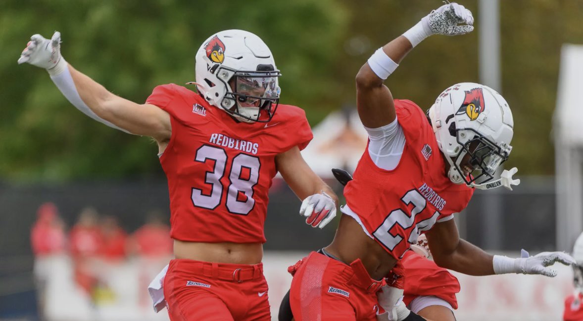 iamhendrixh's tweet photo. Blessed to receive my 3rd d1 offer from Illinois state university!!! 
@RedbirdFB 
@OzarkTigersFB 
@Ozarkfb_recruit 
@MoEliteHSFB 
@PrepRedzone https://t.co/4Gy7qDxrJO