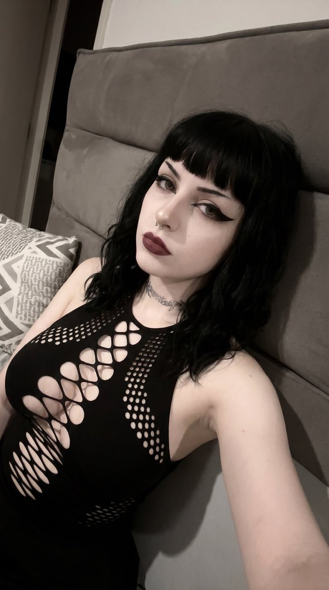 raven🖤 tweet media