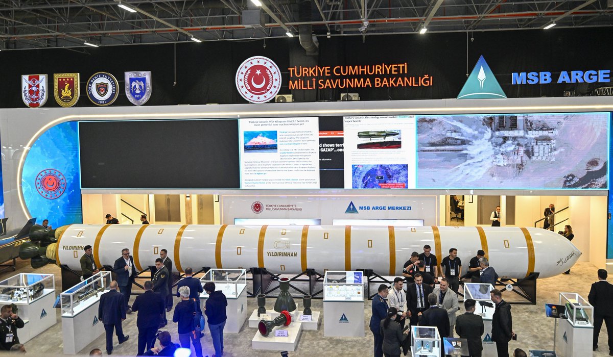 AnatoLia tweet media