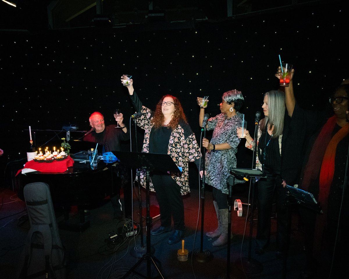 McLoones's tweet photo. 🎤 Tim McLoone &amp; The Shirleys: A King Show - https://t.co/pnd3t6fHgQ https://t.co/raVYbpfkhu