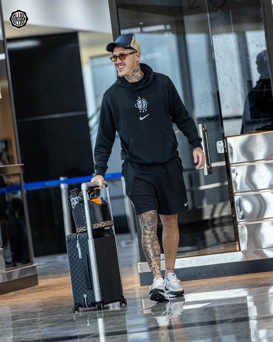 ✈️ ¡En camino a Buenos Aires, Argentina! ⚪️⚫️⚪️
