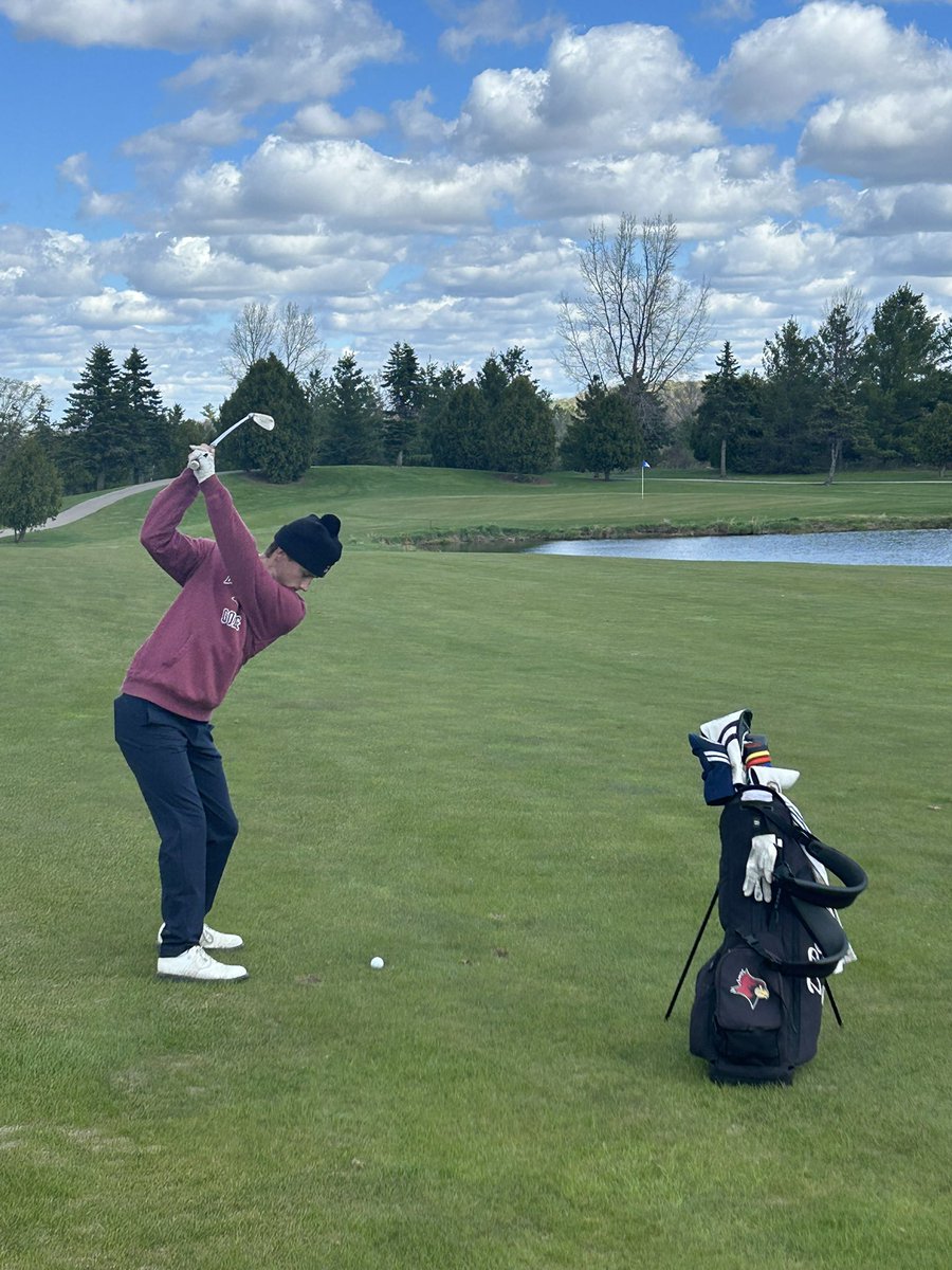 De Pere Golf tweet media