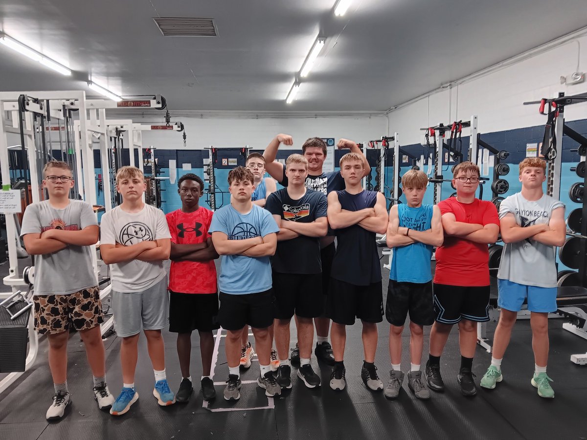 PCHS_Fball's tweet image. 11 members in the Iron Brotherhood today after-school working to improve. #PantherPride #Brotherhood #EAT
