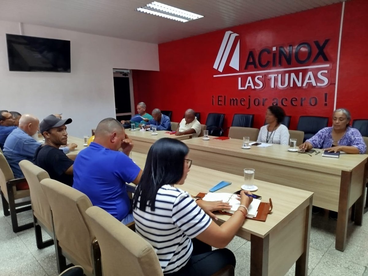 GAcinox's tweet photo. #ACINOX | 2do día de visita de trabajo, hoy, en @AcinoxT: "Empresa con voluntad de acero".

@otero_reinier 
@acltconver76709 
@LobainaP31695 
@LTruy22002 
@Dayi0366558 
@gobiernotunas 
@MindusIndustria https://t.co/7JsKjSufdz