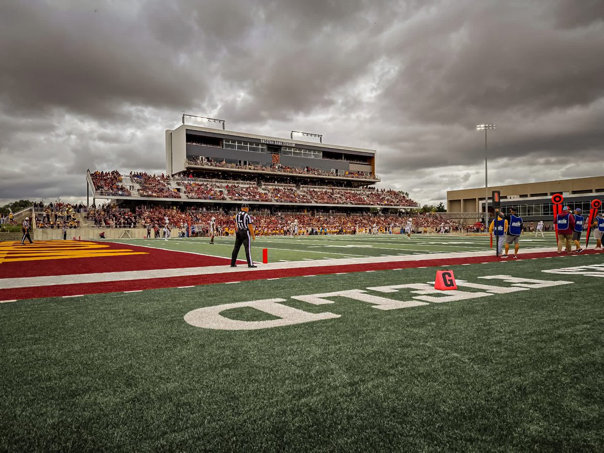 Northern State Football🐺 🏈 tweet media