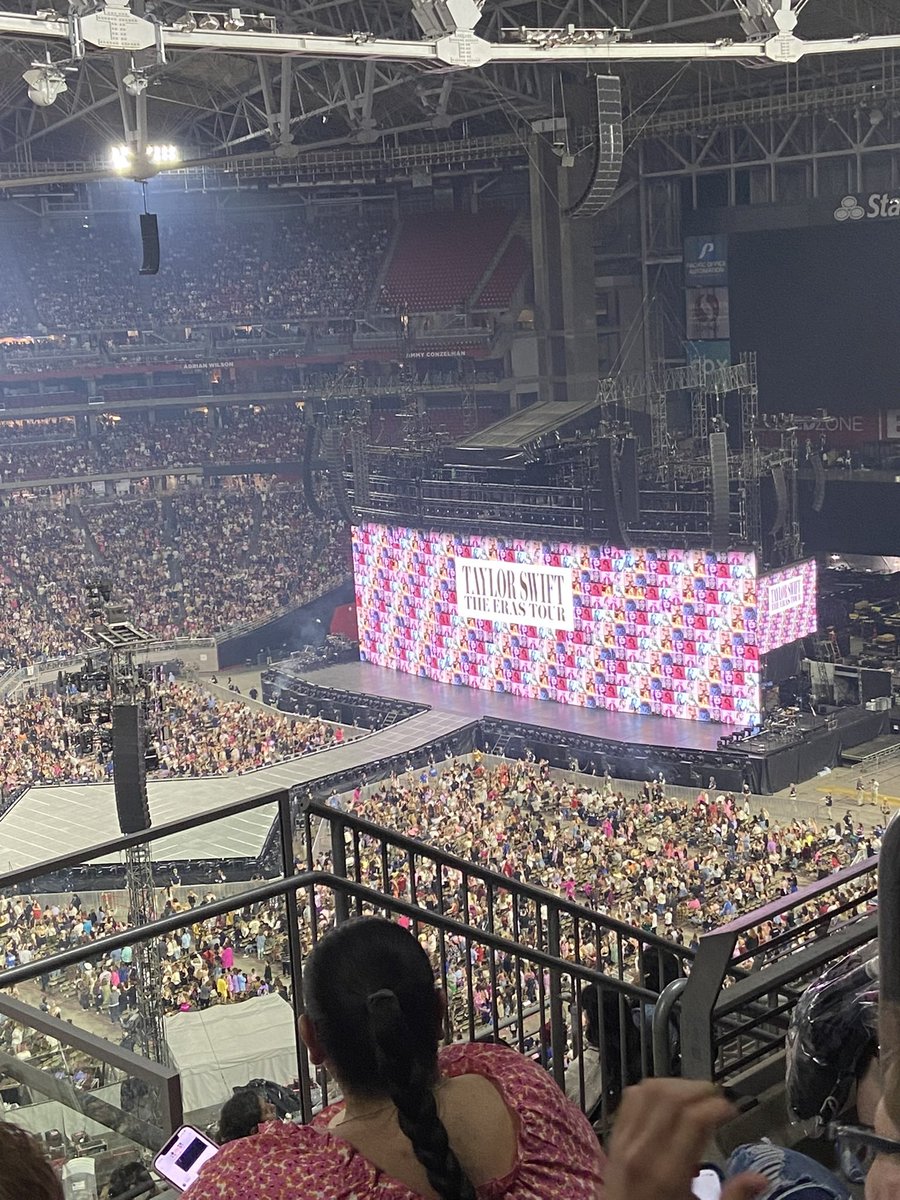 hipstertomatoe's tweet photo. @mirrorball1397 I paid $109 each for 3 upper bowl tickets in Glendale- we were close to the bottom of that tier (row 3, 400 level). For a 3.5 hour show and a decent view… I think these are fairly reasonable lol https://t.co/o3xtxqud2h
