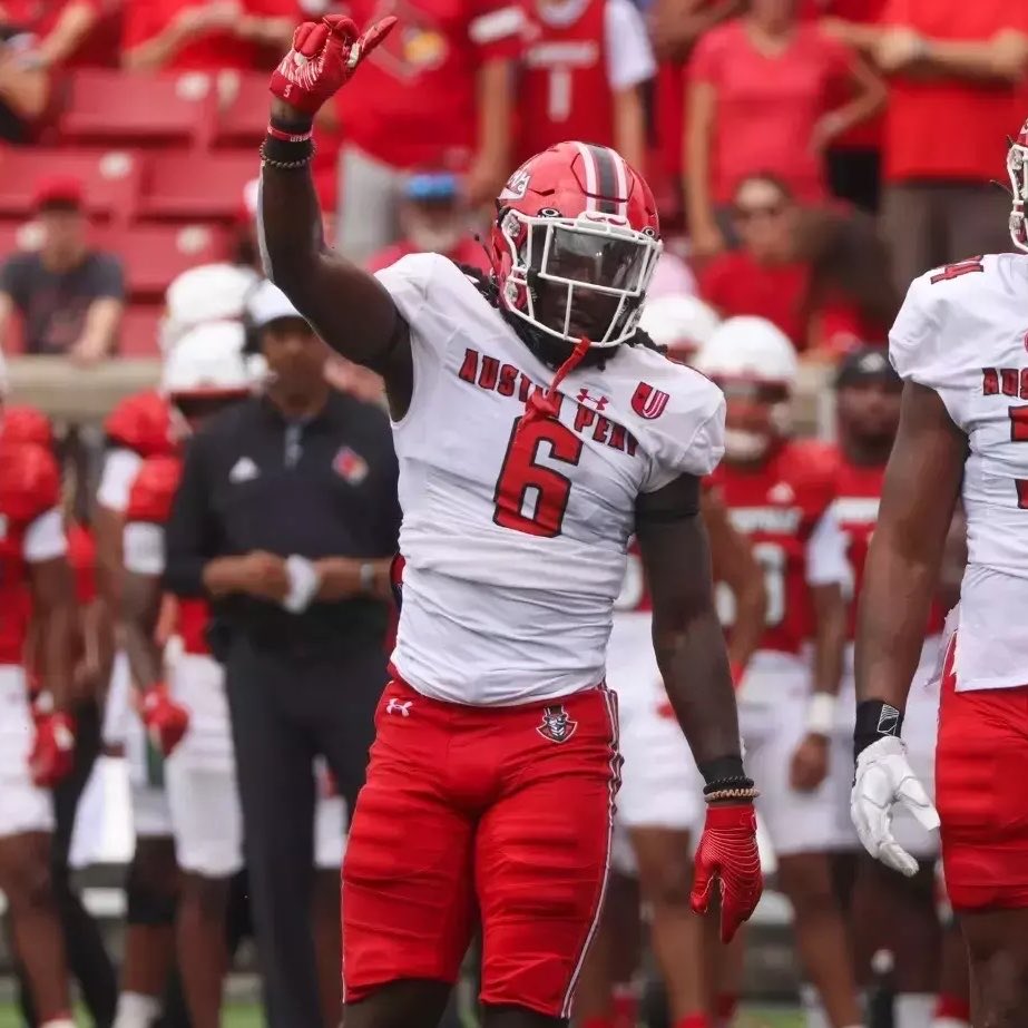 #agtg After a great conversation with <a href="/Blake_Littman/">Blake Littman</a> Blessed to receive an offer from Austin Peay!!! <a href="/GovsFB/">Austin Peay Football</a> <a href="/cg_coach_moore/">Eric Moore</a> <a href="/CGTrojanFootbal/">CG Trojan Football</a> <a href="/siderjoe/">Joe Siderewicz</a> <a href="/Bryan_Ault/">Bryan Ault - Midwest Scout</a> <a href="/SWiltfong_/">Steve Wiltfong</a> <a href="/KyleNeddenriep/">Kyle Neddenriep</a> <a href="/IndianaPreps/">Indiana Preps</a>