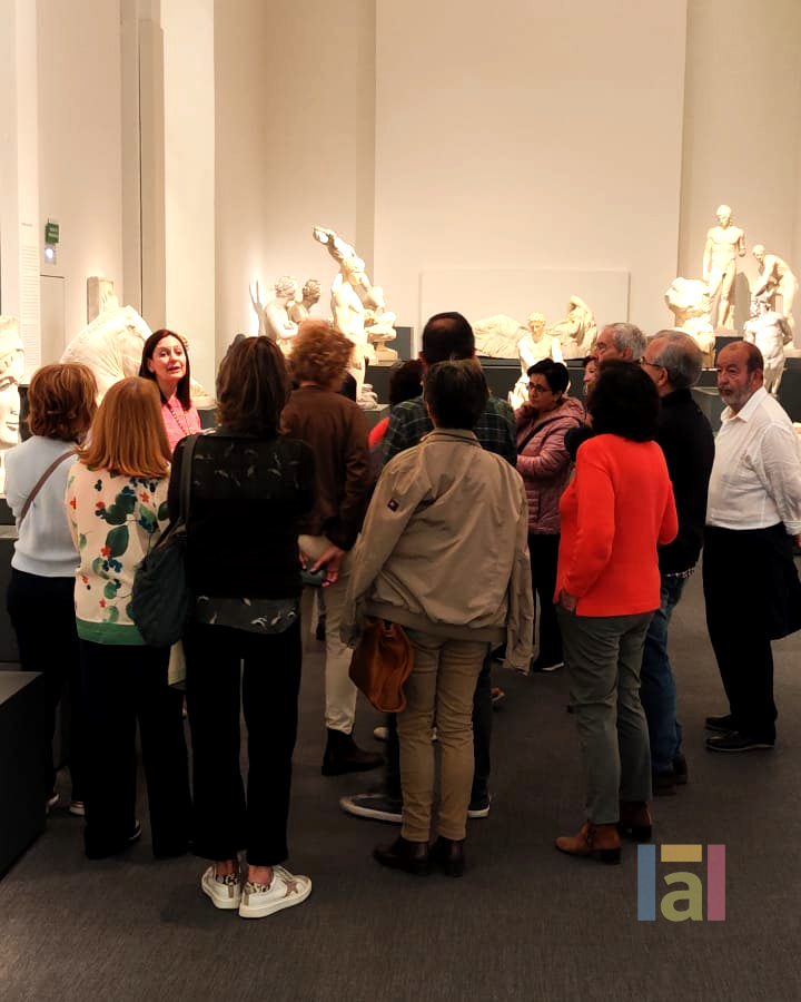 Fameva_'s tweet photo. No es una visita más es entender el arte desde dentro

👉 Recorridos exclusivos
👉 Acceso privilegiado
👉 Otra forma de vivir el arte

Hazte amigo de FAMEVA

#FAMEVA #CulturaValladolid #MuseoEscultura https://t.co/9UFBdfjfsG