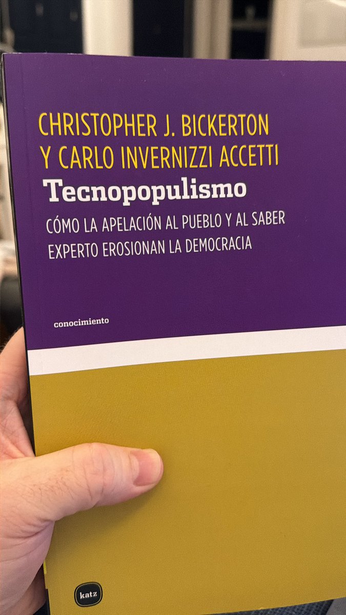 adelgado's tweet photo. @victorianoi Si te interesa el tema, te recomiendo este libro. También La era del capitalismo de la vigilancia y recientemente Tecnofascismo, entre la lógica de control y la política del miedo. https://t.co/yvkN9Ipth0