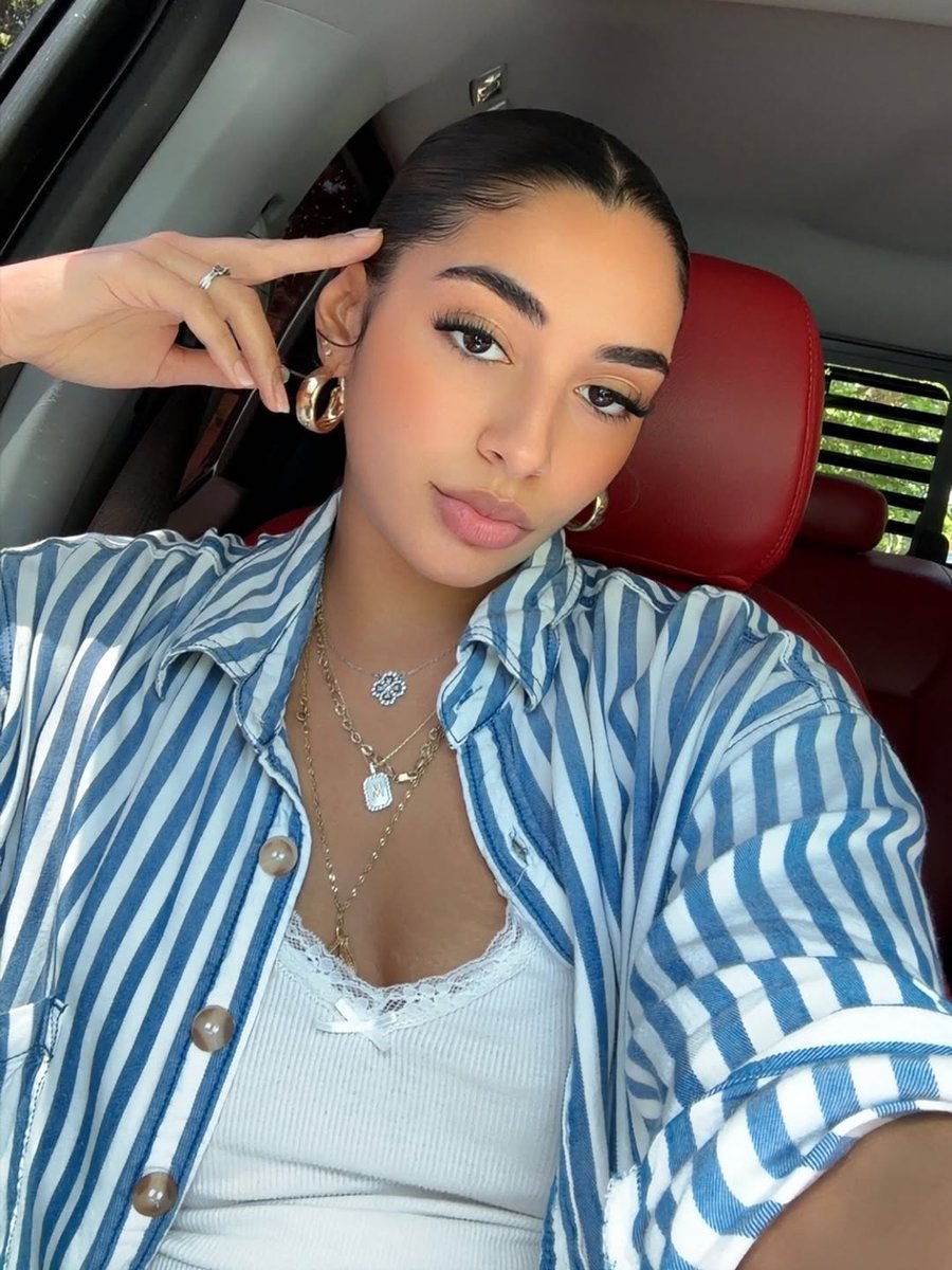 pricey BABE tweet media