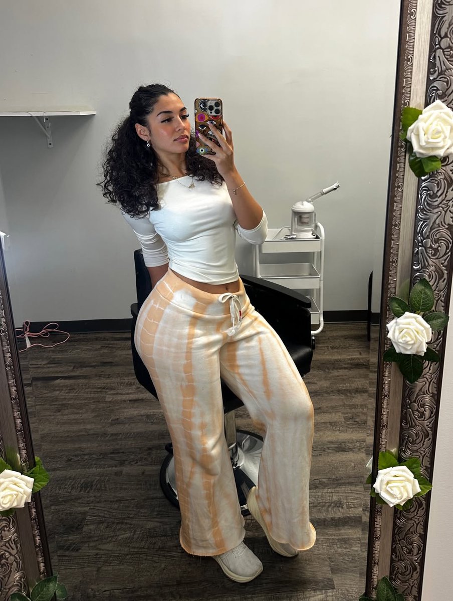 pricey BABE tweet media