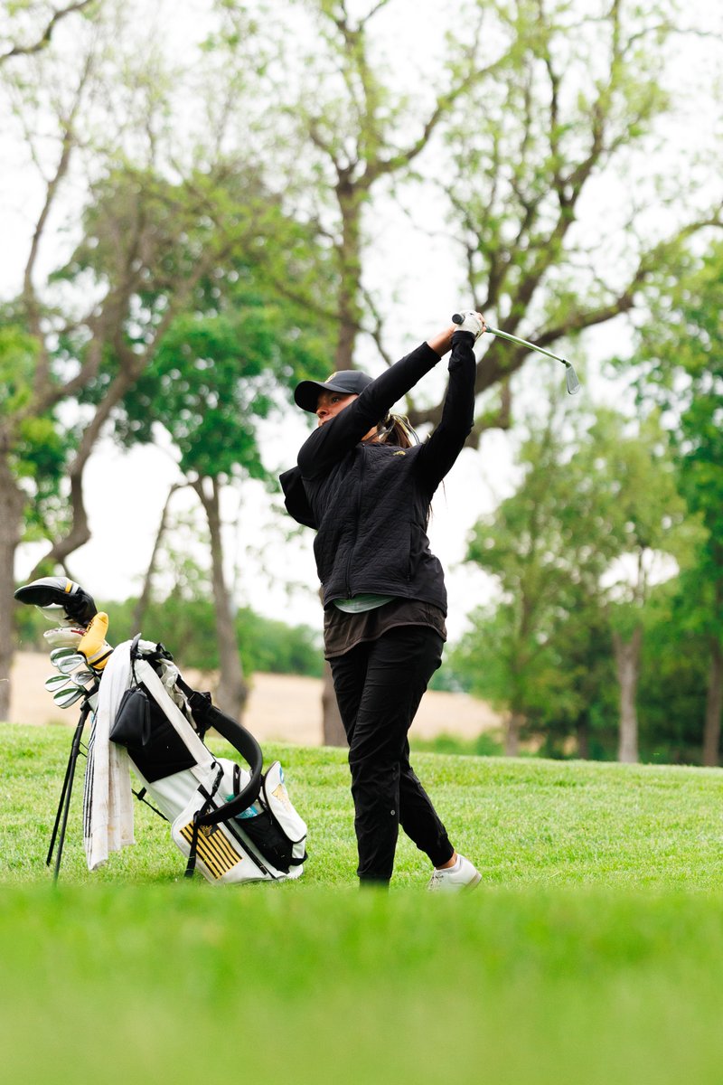 MWSUGriffons's tweet photo. Steady climb heading into the final round ⛳️

Women’s Golf lowered its team score on Tuesday, carding a 321 (+33) for a 36-hole total of 646 (+70) heading into Wednesday’s final round at St. Joseph Country Club.

📰 https://t.co/t7S8gY41Nz

#FightOn50 https://t.co/gGwmOLefum