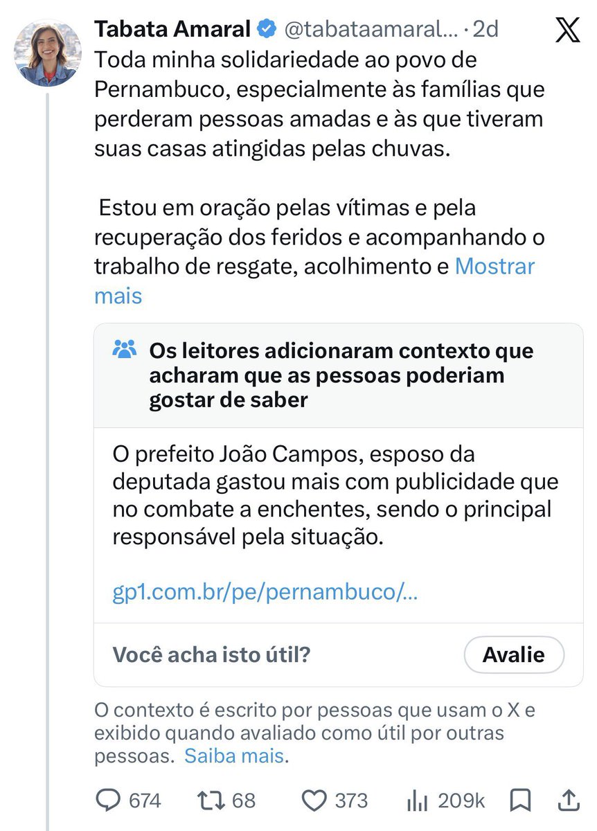 Politiquei_Br's tweet photo. 🚨HUMILHAÇÃO | Tabata Amaral e João Campos recebem notas da comunidade em suas postagens de forma humilhante. Os eleitores fizeram questão de lembrar que João Campos, enquanto prefeito de Recife, gastou mais com eventos e publicidade do que com investimentos contra enchentes. https://t.co/EfBhL0NlO5