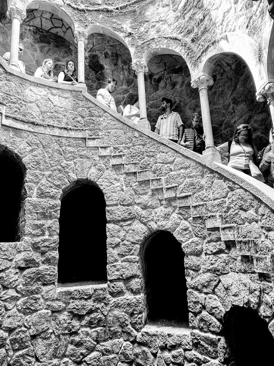 Chemfund's tweet image. Initiation well, Quinta da regaleira Sintra Portugal #monochrome #phonephoto