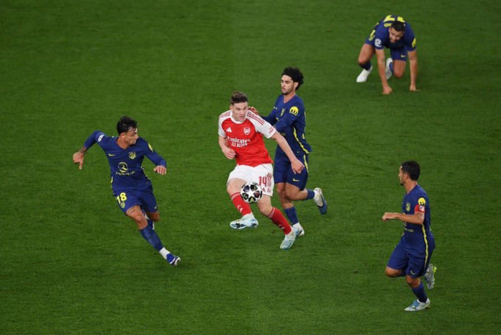 Arsenal FR tweet media