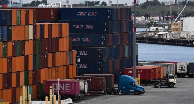 mitvplus_ng's tweet image. The United States trade deficit widened in March, driven largely by increased imports linked to rising spending on artificial intelligence technologies and related equipment.

#US #TradeDeficit #AI #Economy #GlobalTrade #Markets #StayInformed