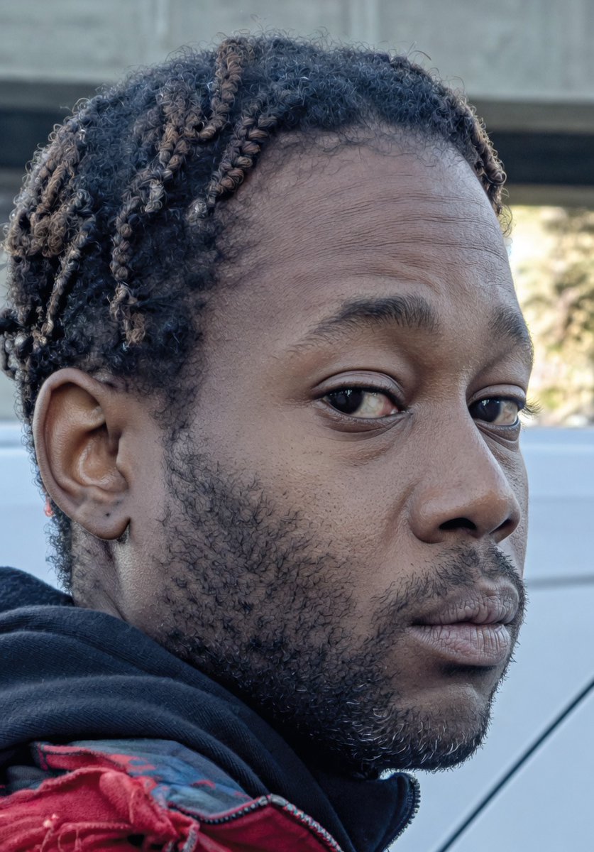 logixca's tweet photo. Le criminel récidiviste canadien Everton Downey qui a sauvagement assassiné sa petite amie, Melissa Blimkie, 25 ans, en la poignardant à 15 reprises en plein jour a reçu une peine plus clémente... en raison de sa race.

https://t.co/2XHfArUrqh

Ça ne s'invente même pas, c'est à ce point de perdition morale que le Canada est rendu avec ce jugement, en Colombie-Britannique.

Et cette maladie mentale juridique pro-"diversité" vient de l'infâme "évaluation de l’impact de la race et de la culture (EIOEC / IRCA)" qui permet aux pire ordures de profiter d'importantes réductions de peines... en raison de leur race!

C'est carrément la définition du racisme!

Manufacturé de toute pièce, par le gouvernement du Canada!

https://t.co/nzCmPv1TFK

C'est INADMISSIBLE sur absolument tous les aspects. Il ne peut exister aucun vivre ensemble si des assassins se font réduire leur peine en raison de leur race.

Combien de jeunes femmes, blanches ou non, vont devoir se faire assassiner pour que le grand public comprenne ce qui se passe?

Et combien de juges corrompus vont devoir être appelés à répondre de leur soumission à cette "évaluation" ouvertement raciste, financée par les fonds publics?

Melissa s'est fait voler sa vie par un meurtrier qui sortira vraisemblablement de prison dans à peine 12 ans.

Où est la "justice", exactement? En tout cas, le racisme inversé, lui, on le voit. Très bien.

-- --

Archive: https://t.co/247OLwavlC

-- --