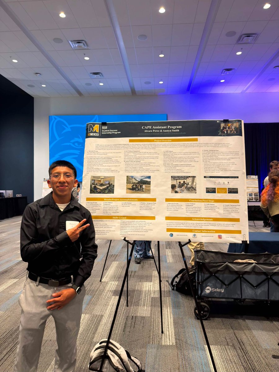 UCMercedCAPE's tweet photo. One of our program’s student assistants presented on what he has been carrying out in the CAPE office including experiences and skills he has gained while supporting the team in the office’s objective of connecting students with internships at Student Success Internship Showcase. https://t.co/qBAosvyKnI