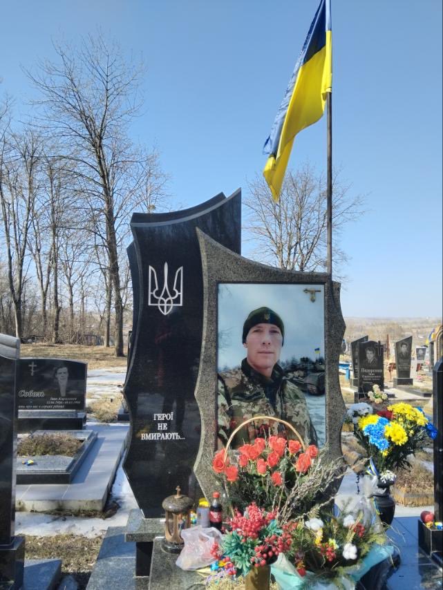 Дама з поліном 🎧 збір tweet media