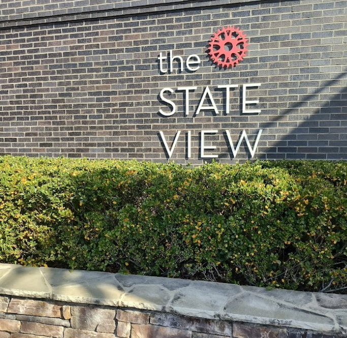 stepup_NCSSM's tweet photo. Step Up to STEM’s Dr. Gerri Cole, along with Extended Learning’s Hannah Isley recently participated in the Kenan Fellows Professional Share Fair at The StateView Hotel on N.C. State University’s campus. Thank you for the amazing opportunity! https://t.co/nDbeTYsDBc