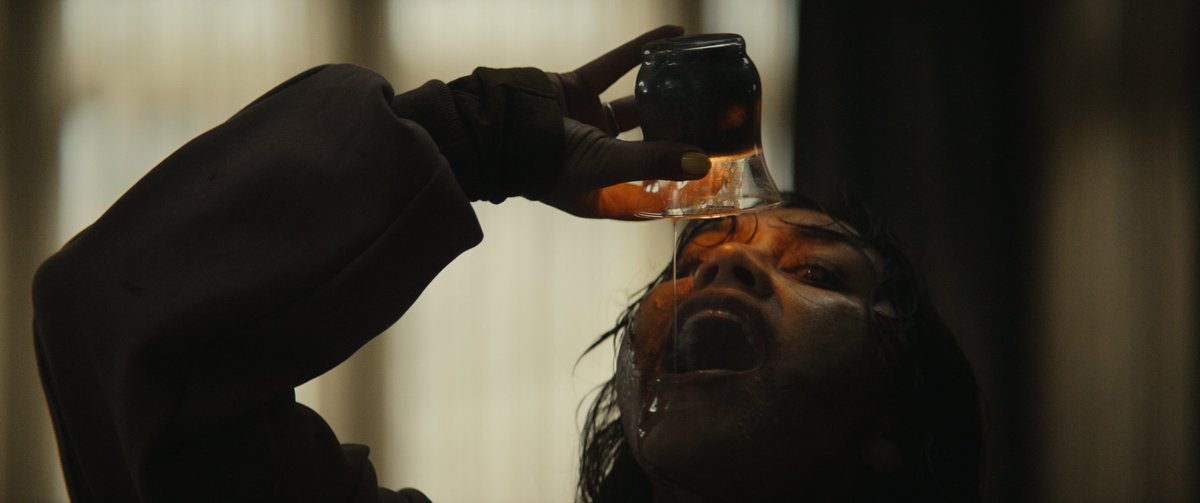 IrishFilmCritic's tweet photo. The #Deadites Cause Havoc In The New Trailer For #EvilDeadBurn https://t.co/PY9SOvoj2z @WarnerBros @EvilDead https://t.co/JFVOMdLWDT
