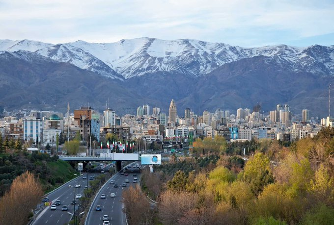 judymorris3's tweet image. Iran is a civilization that has been around for thousands of years but is now a nation of over 90 million folks and Tehran is a beautiful city of over 9 million folks.

@DonaldTrumphas has vowed to destroy Iran and its people.   #Congress had a chance to stop him but REFUSED.