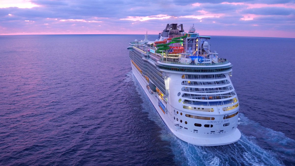 MagicalTravel's tweet image. Ur next vacation is calling, Liberty of the Seas is answering! There are endless ways 2 fill your days between scenery scoping &amp;amp; whoa-worthy memory making. 🚢  Contact Magical Travel (866) 207-8387 or info@magicaltravel.com
#RoyalCaribbean #LibertyoftheSeas #MagicalTravel