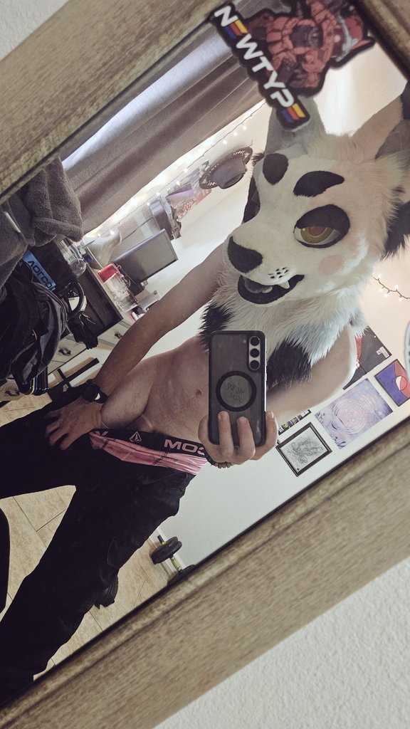 🔞 𝕁𝕒𝕪 𝔼𝕕𝕘𝕒𝕣 𝔹𝕚𝕟𝕘𝕦𝕤 AD tweet media