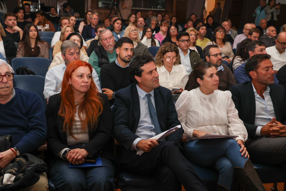 Diego R Garciarena tweet media