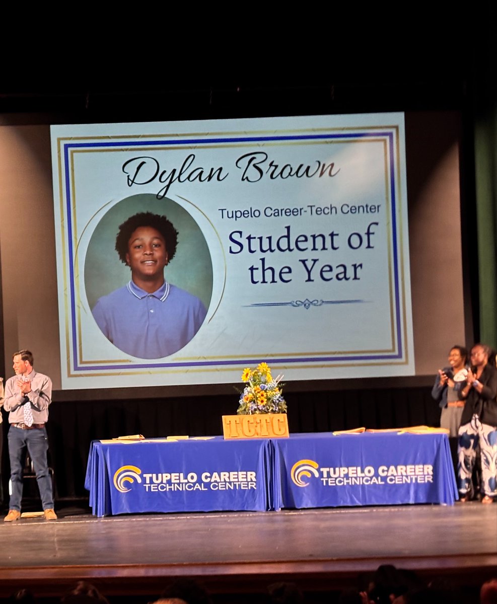 CareerTech_TPSD's tweet photo. And CTE Student of the Year is🥁🥁🥁🥁🥁🥁🥁 Construction student, DYLAN BROWN!🎉🎉Congratulations Dylan! We’re SOOO proud of you!🏆👏👏👏 #CTE #tpsd #studentoftheyear #Construction #StudentRecognition https://t.co/XoEieNxj5v