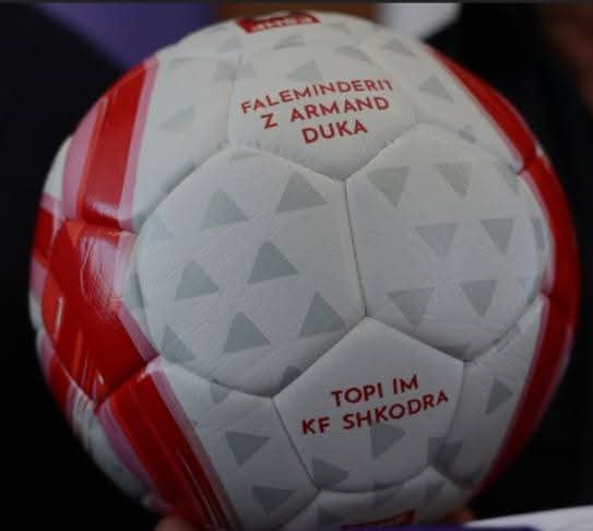 kfShkodra's tweet photo. NJOFTIM ZYRTAR
KF.Shkodra takim me Presidentin e Federatës Shqiptare të Futbollit, z. Armand Duka
Drejtuesit e KF.Shkodra, Florenc Marku dhe Taip Piraniqi, zhvilluan një takim zyrtar me Presidentin e Federates Shqiptare te Futbollit, z. Armand Duka, ku u diskutua mbi zhvillimin https://t.co/Auq0pReeex