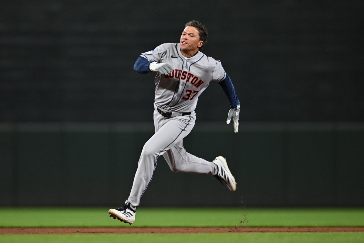 MLB Trade Rumors tweet media