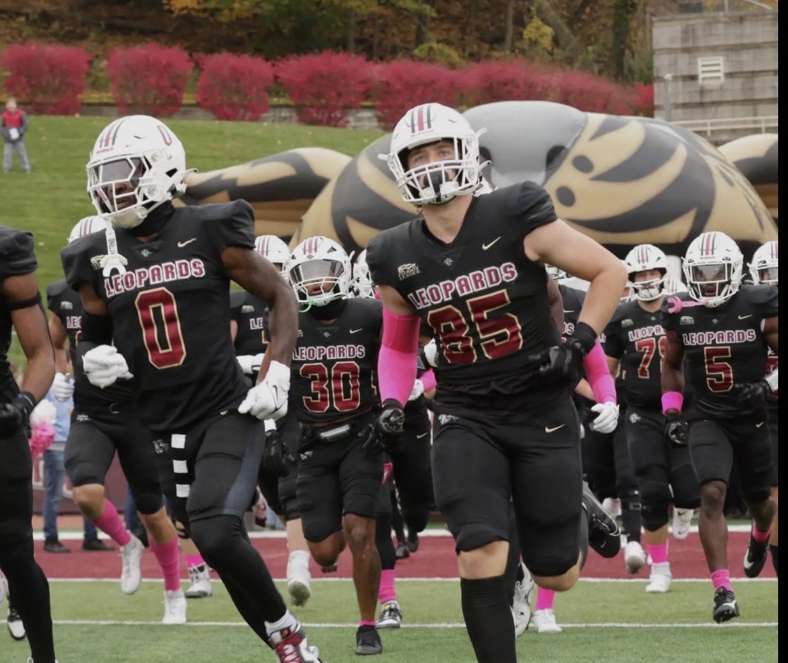 Quade_Williams_'s tweet photo. Today I had a great conversation with Coach Deng and I am blessed to say I have received a ⭕️ from @LafColFootball  #GOPARDS @GedKates @coachkirk306 @CoachMaysonet @CoachD_Hobbs @RecruitRichland @Royals_FB https://t.co/5oiRv8k9Eo
