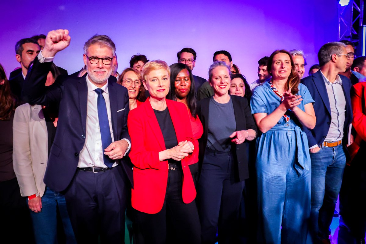 faureolivier's tweet photo. Il y a 90 ans, la diversité du Front populaire remportait la victoire et changeait la vie de millions de Français. Son mot d’ordre : « Pain, paix, liberté », n’a pas pris une ride.
Rajoutez-y écologie et repartons au combat !
Nous sommes les héritiers de cette grande et belle histoire, soyons à la hauteur de ceux qui nous ont précédé !