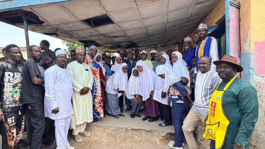 DrAlheriJ's tweet image. I paid an unscheduled visit to Yan Kifi Primary Health Care Center in Tunga, where we assessed healthcare services, praised health workers, promoted child immunization, and reaffirmed our deep commitment to improving healthcare delivery across Chanchaga Local Government Area.