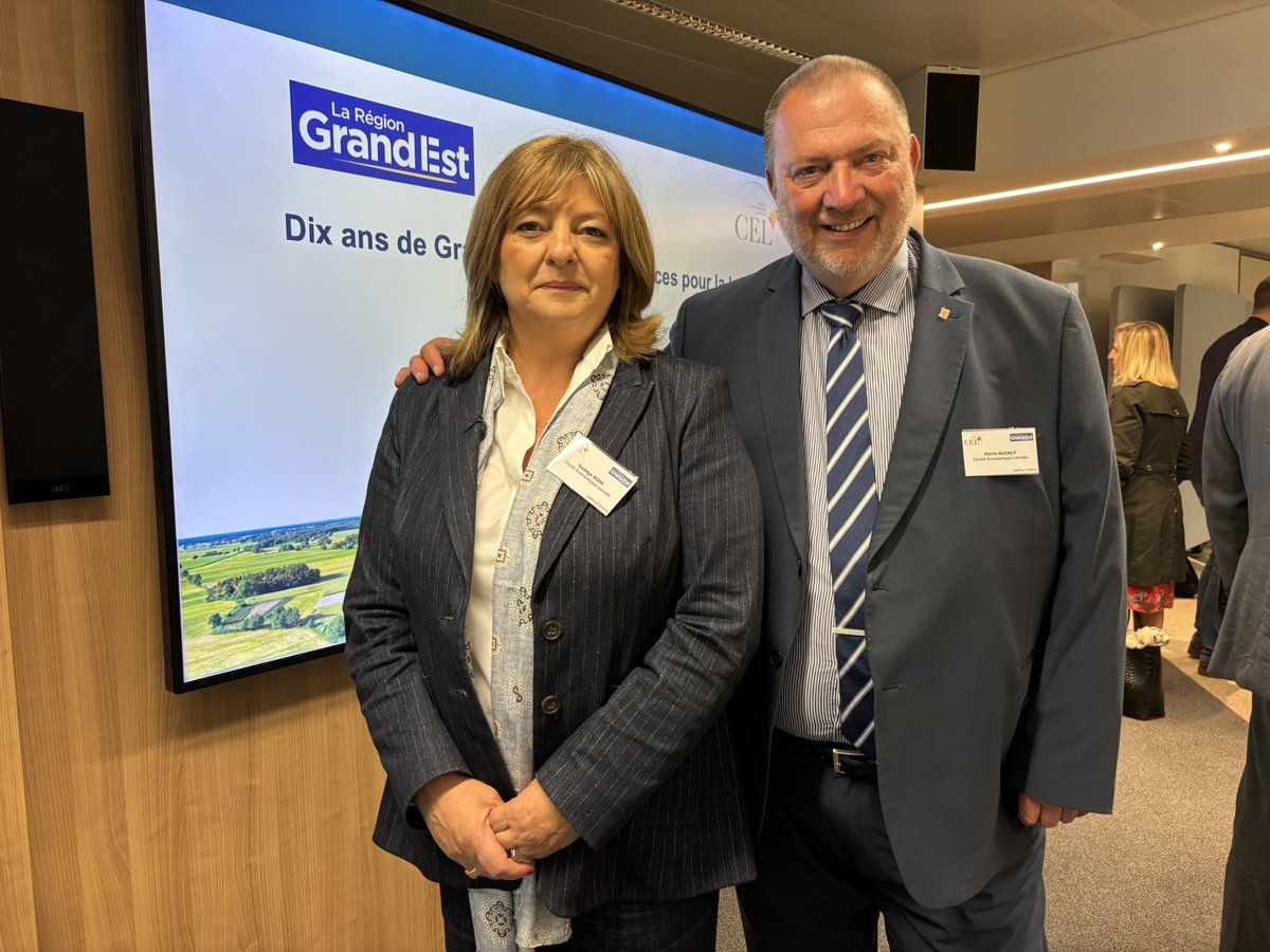 PKuchly57's tweet photo. Ravi de retrouver mon amie @NadegeRisse Présidente #CPME57 à la soirée #CEL (Cercle Economique des Lorrains) qui célébrait le 10 ans de @regiongrandest !

J’ai apprécié les mots de @Franck_LEROY_ Président : « on peut être fier d’être du Grand Est tout en étant Lorrain ! »…. https://t.co/4ZlQen9nEH