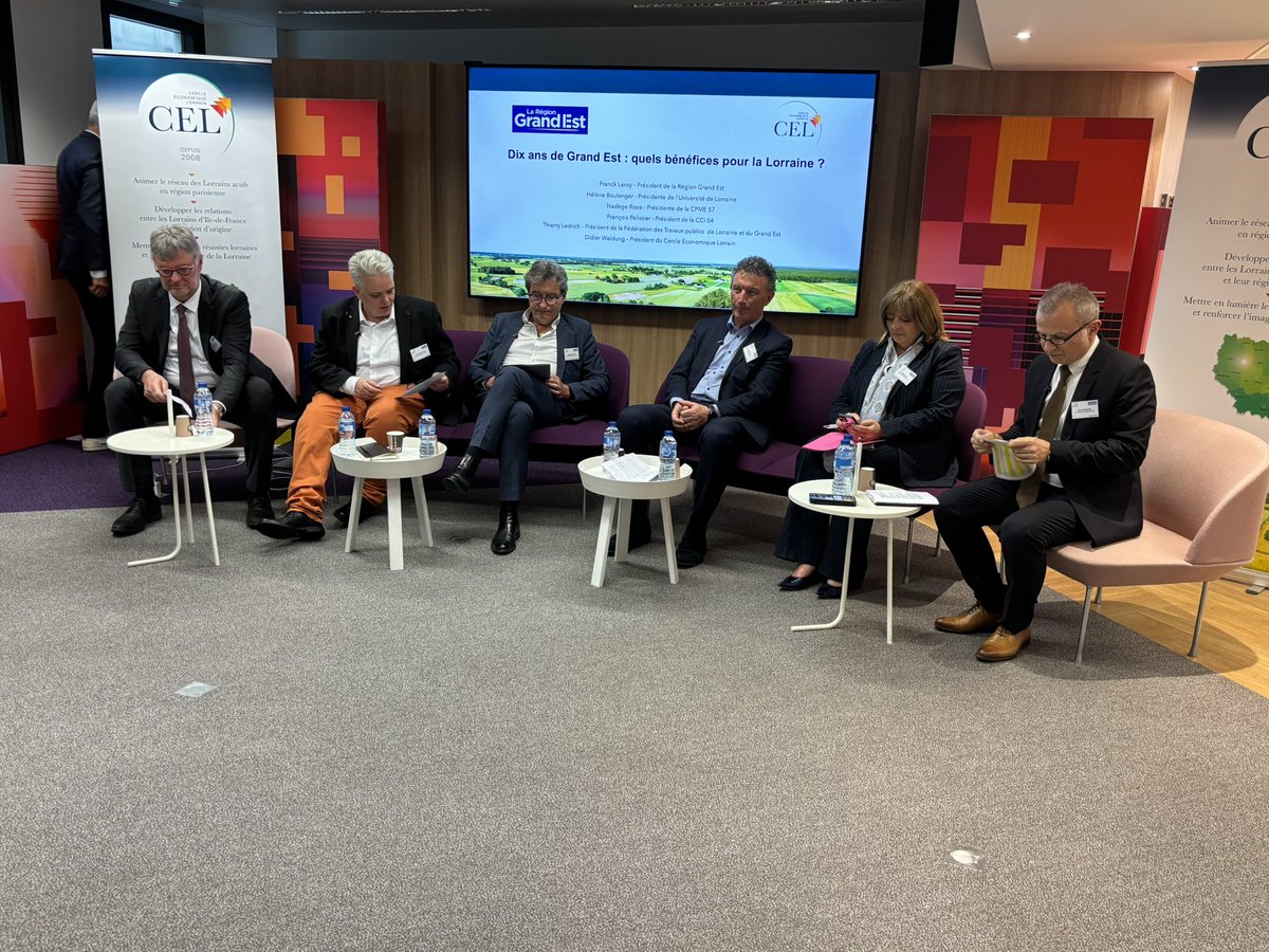 PKuchly57's tweet photo. Ravi de retrouver mon amie @NadegeRisse Présidente #CPME57 à la soirée #CEL (Cercle Economique des Lorrains) qui célébrait le 10 ans de @regiongrandest !

J’ai apprécié les mots de @Franck_LEROY_ Président : « on peut être fier d’être du Grand Est tout en étant Lorrain ! »…. https://t.co/4ZlQen9nEH