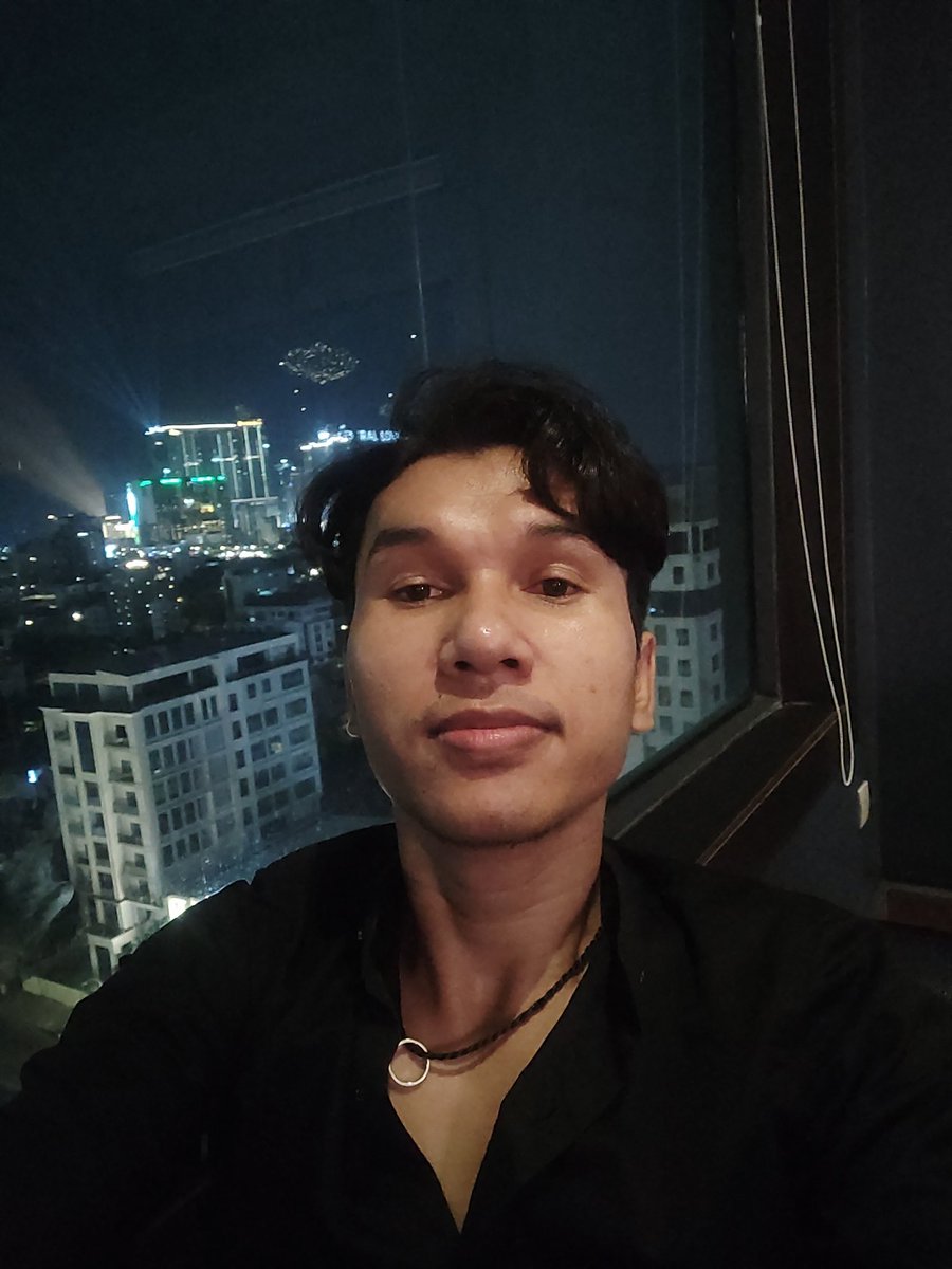 norak_man's tweet photo. On the sky at night 😊😂 #misterinternationaltourismcambidiaaward2025 https://t.co/Z6FD6ZyInP